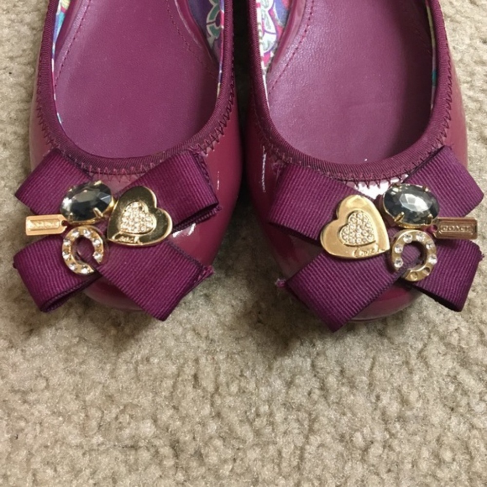 Coach Flats - Picture 3 of 4